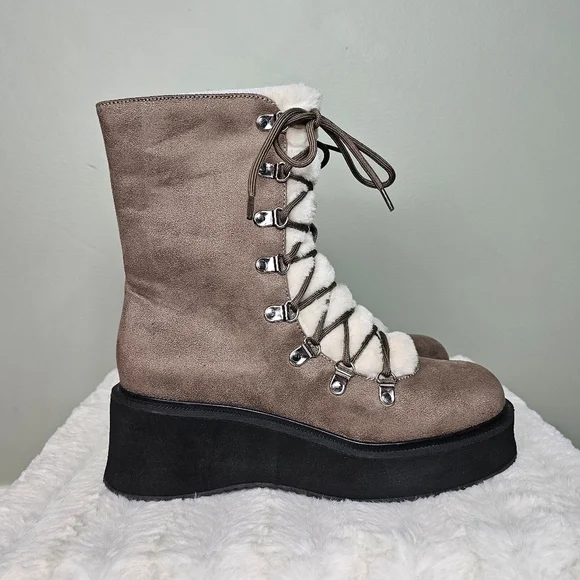 Journee Collection Womens KANNON Lace Up Vegan Fur Winter & Snow Boots TAUPE 7.5 - Picture 5 of 13